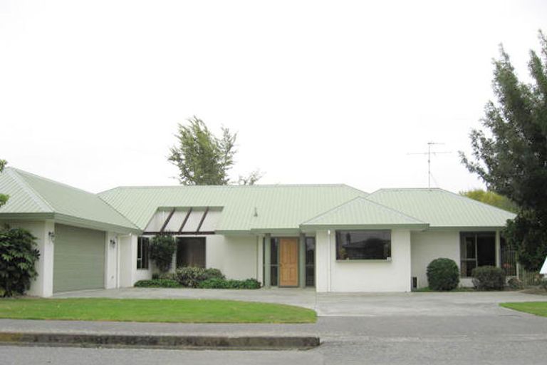 Photo of property in 10 Grove Street, Tinwald, Ashburton, 7700