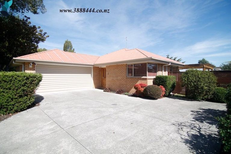 Photo of property in 3 Emlyn Place, Avondale, Christchurch, 8061