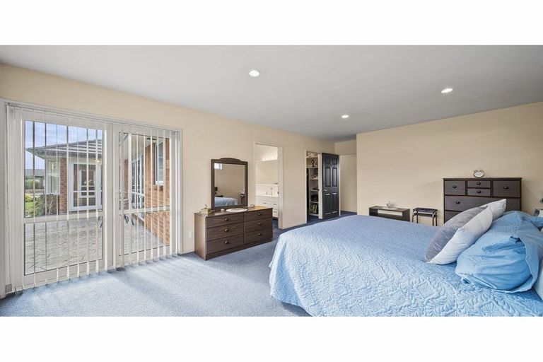 Photo of property in 52 Bella Rosa Drive, Hei Hei, Christchurch, 8042