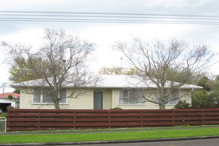 Photo of property in 18 Cowling Road, Hurdon, New Plymouth, 4310