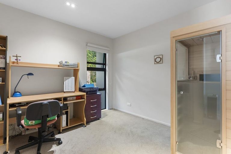 Photo of property in 1/7 Proteus Place, Half Moon Bay, Auckland, 2012