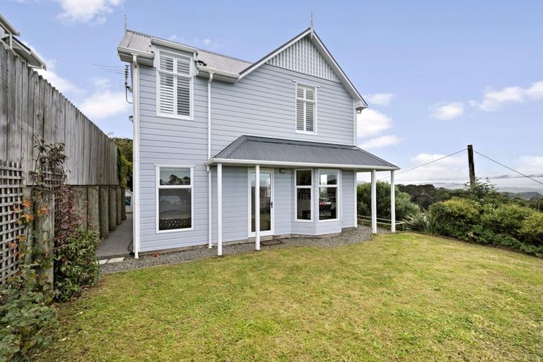 Photo of property in 41 Mana Street, Vogeltown, Wellington, 6021