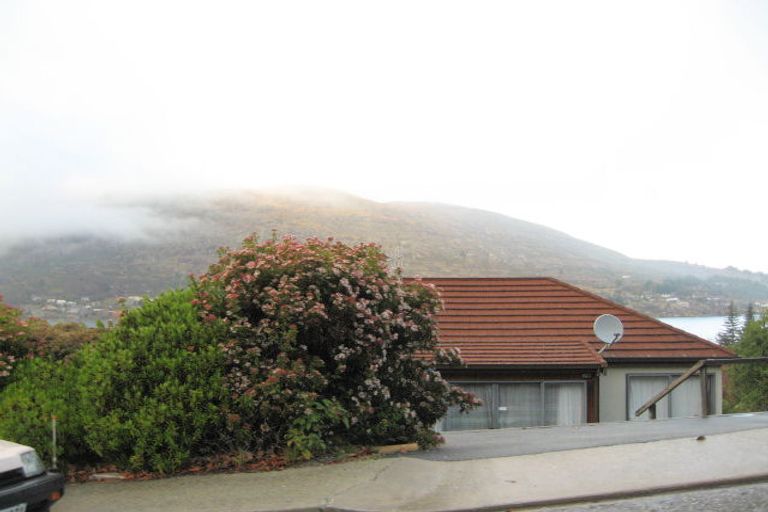 Photo of property in 15a Marina Drive, Frankton, Queenstown, 9300