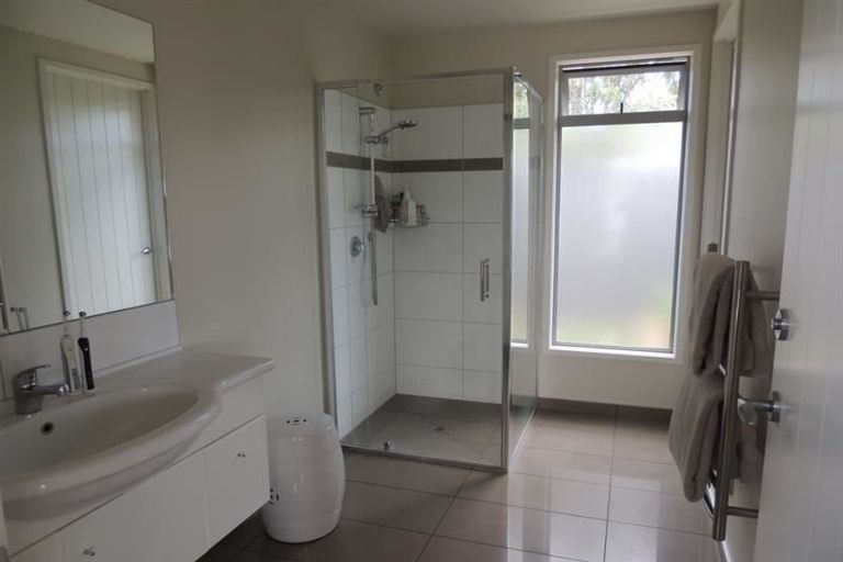 Photo of property in 32 Pacific Avenue, Poraiti, Napier, 4112