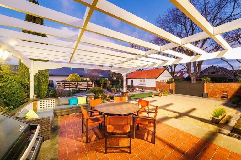 Photo of property in 3 Elmira Avenue, Hokowhitu, Palmerston North, 4410