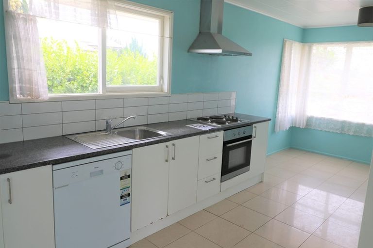 Photo of property in 2 Mervan Street, Mangere East, Auckland, 2024