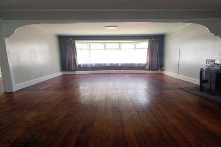 Photo of property in 23 Earlsworth Road, Mangere East, Auckland, 2024