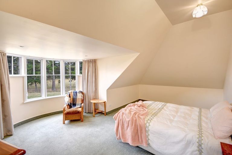 Photo of property in 21 Helensbrook Road, Milton, 9220