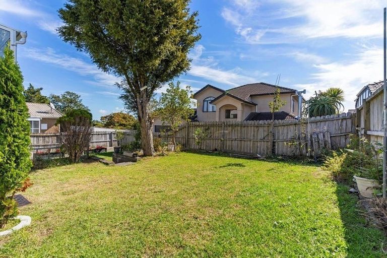 Photo of property in 65 Ridge Road, Howick, Auckland, 2014