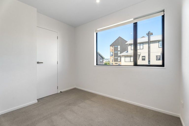 Photo of property in 13 Eileen Newey Place, Henderson, Auckland, 0612