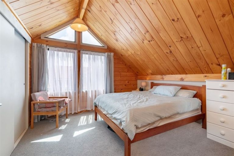 Photo of property in Princeton Gardens, 12/58 Cuba Street, Petone, Lower Hutt, 5012