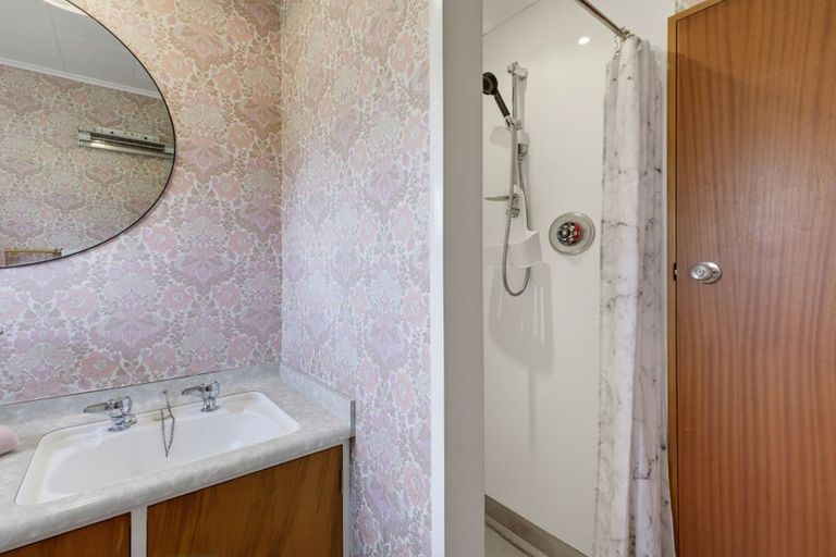 Photo of property in 13c Hussey Street, Waverley, 4510