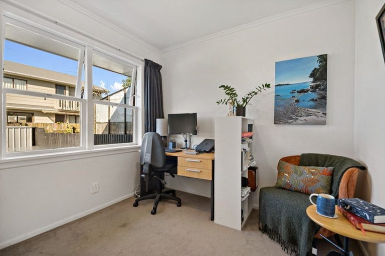 Photo of property in 1/37a Mcintyre Road, Mangere Bridge, Auckland, 2022
