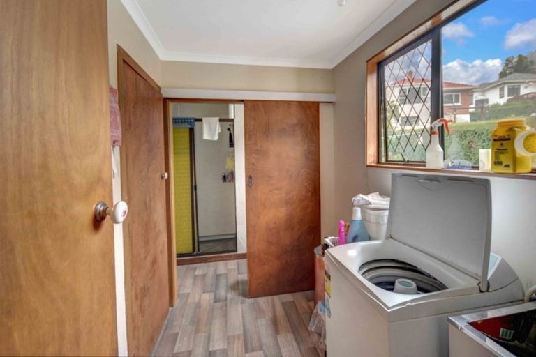 Photo of property in 27 Glenross Street, Glenross, Dunedin, 9011