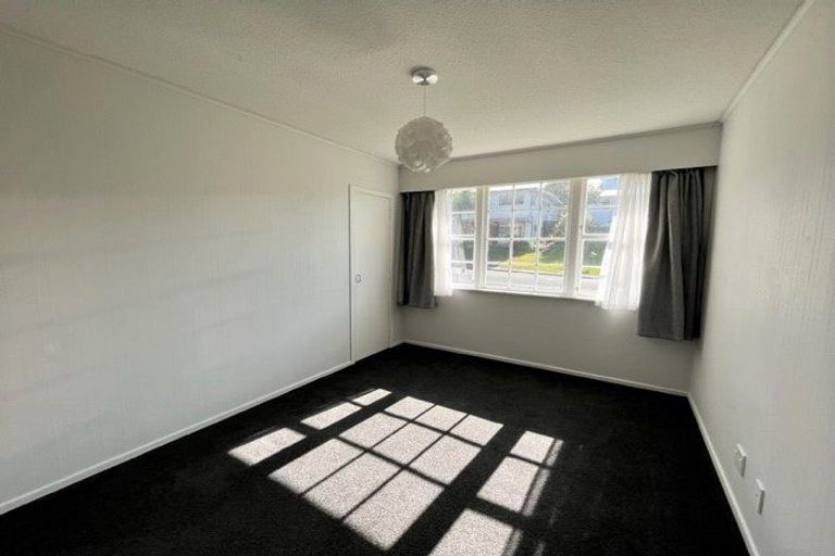 Photo of property in 99 Tirohanga Road, Tirohanga, Lower Hutt, 5010