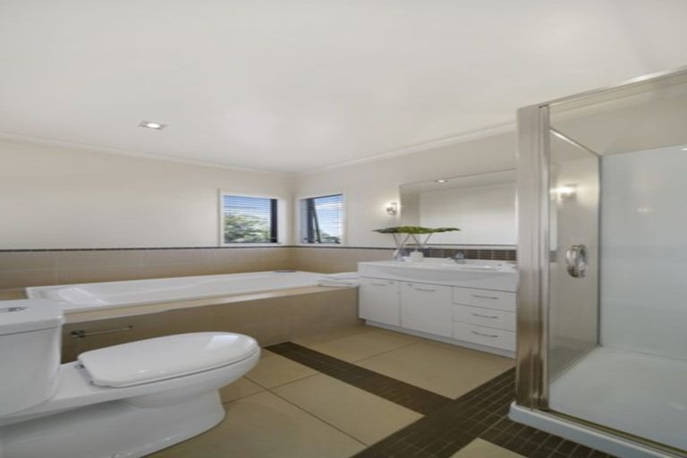 Photo of property in 67 Millen Avenue, Pakuranga, Auckland, 2010