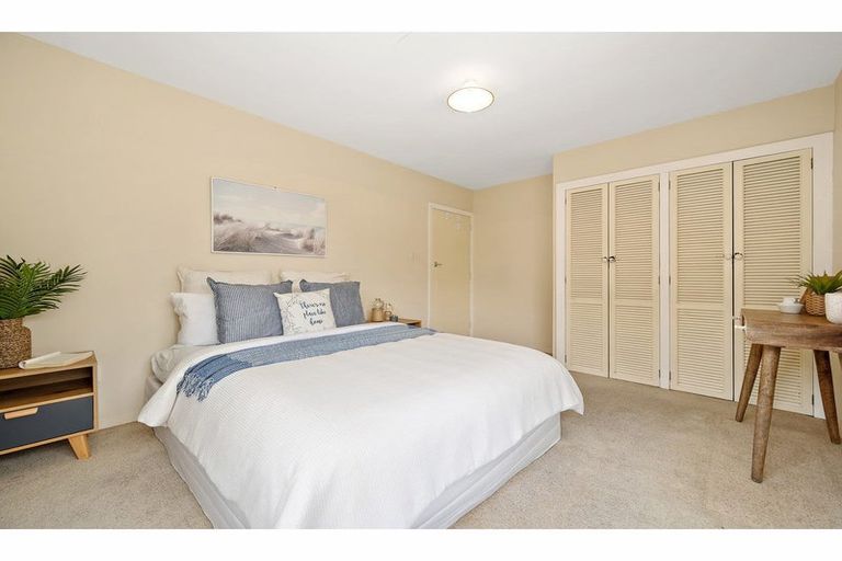 Photo of property in 8 Blossomdale Place, Bishopdale, Christchurch, 8053