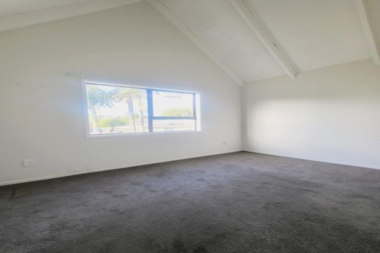 Photo of property in 153 Everglade Drive, Totara Heights, Auckland, 2105