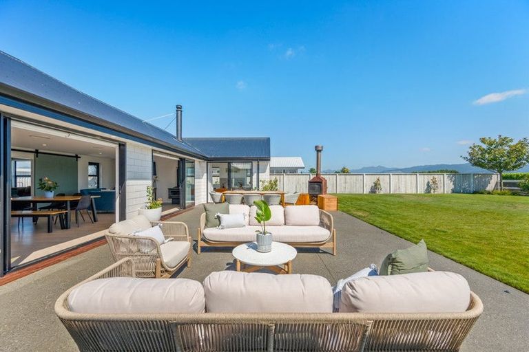 Photo of property in 28 Whitehall Drive, Springlands, Blenheim, 7201