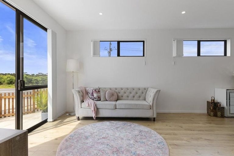 Photo of property in 2 Tumu Road, Papakura, 2110