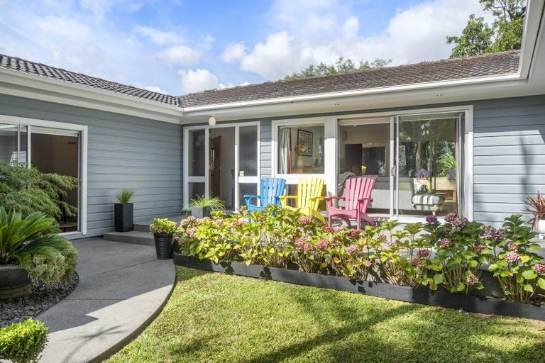 Photo of property in 28 Himalaya Drive, Half Moon Bay, Auckland, 2012