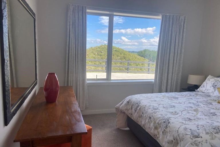 Photo of property in 186 Gervin Road, Wainui, Silverdale, 0992