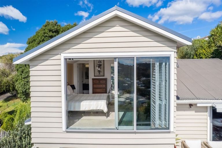 Photo of property in 3 Oneroa Road, Russell, 0202