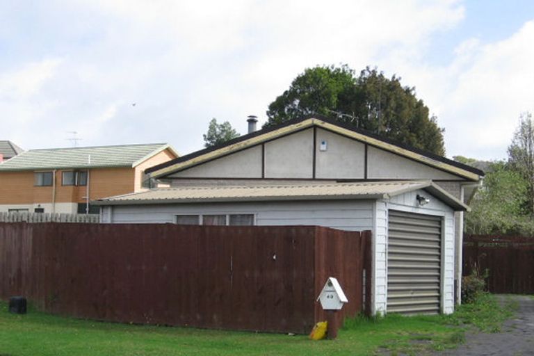 Photo of property in 49 Claverdon Drive, Massey, Auckland, 0614
