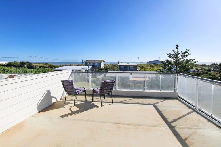 Photo of property in 34 Nelson Street, Foxton Beach, Foxton, 4815