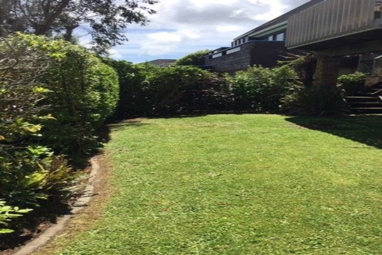 Photo of property in 42 Lakewood Avenue, Churton Park, Wellington, 6037