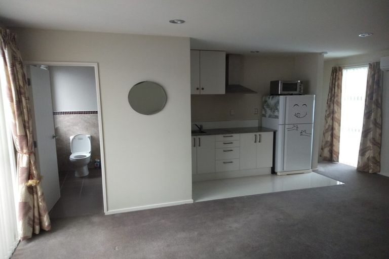 Photo of property in 5 Kauri Drive, Takanini, 2112