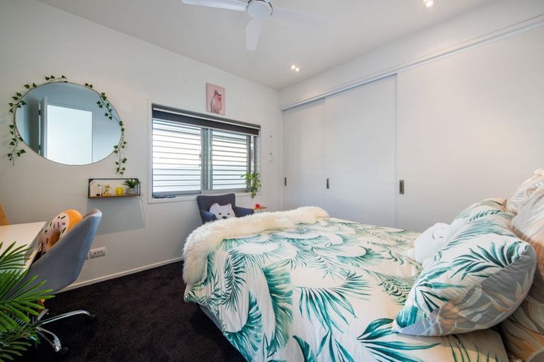 Photo of property in 42 Braemar Road, Rothesay Bay, Auckland, 0630