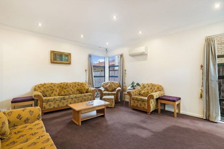 Photo of property in 10 Janway Avenue, Flat Bush, Auckland, 2016