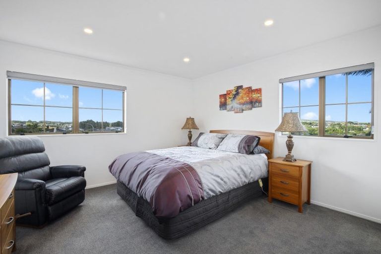 Photo of property in 112 Valley Road, Pukekohe, 2120