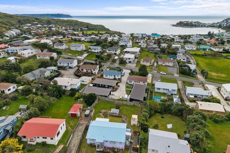 Photo of property in 17b Tuki Street, Titahi Bay, Porirua, 5022