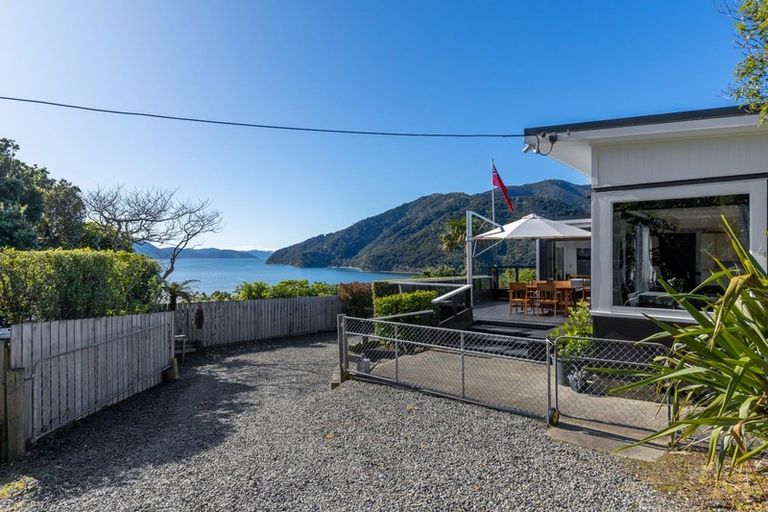 Photo of property in 313 Port Underwood Road, Whatamango Bay, Picton, 7281