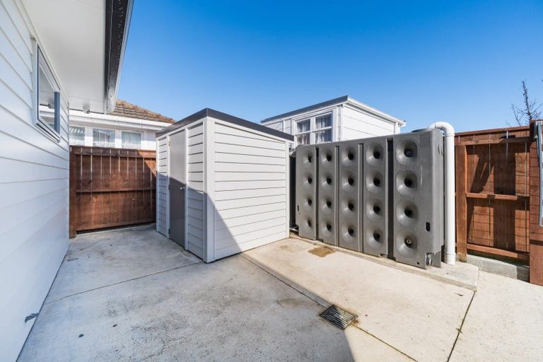 Photo of property in 2 Seddon Street, Takaro, Palmerston North, 4412