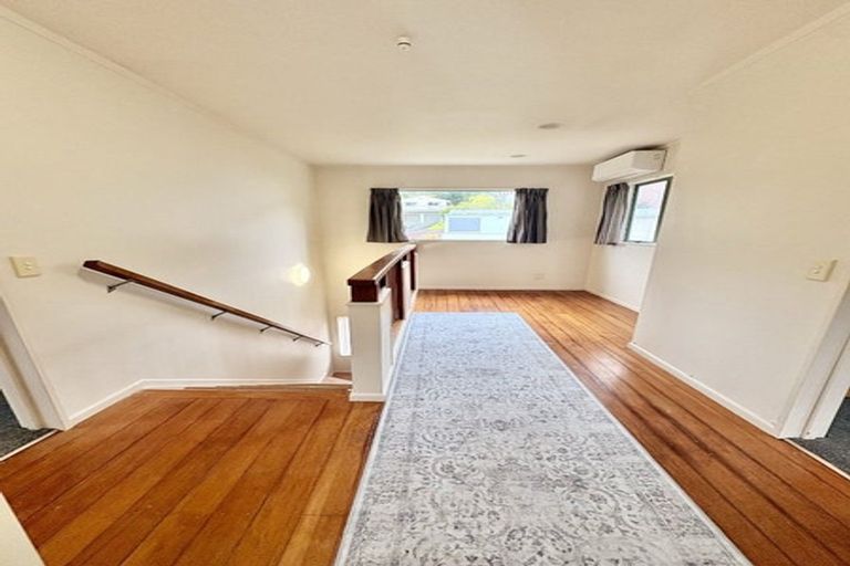 Photo of property in 2/8 Fitzwilliam Drive, Torbay, Auckland, 0630