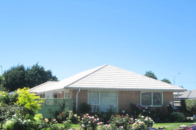 Photo of property in 2/67 Kintyre Drive, Broomfield, Christchurch, 8042