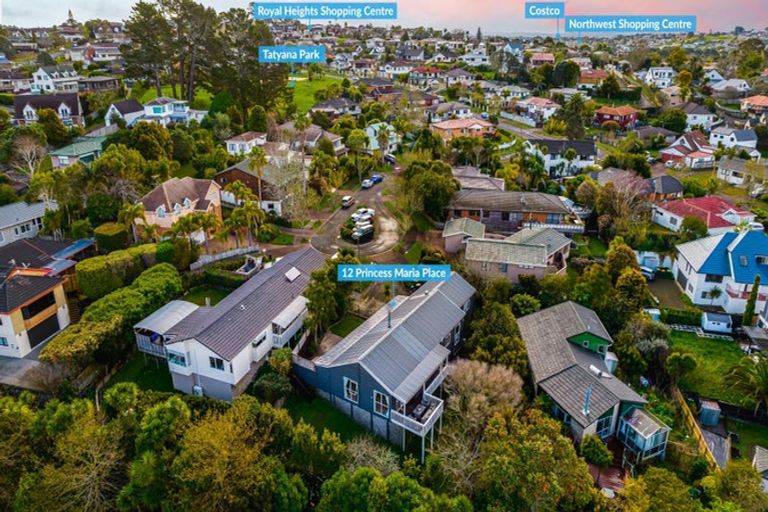 Photo of property in 12 Princess Maria Place, Massey, Auckland, 0614