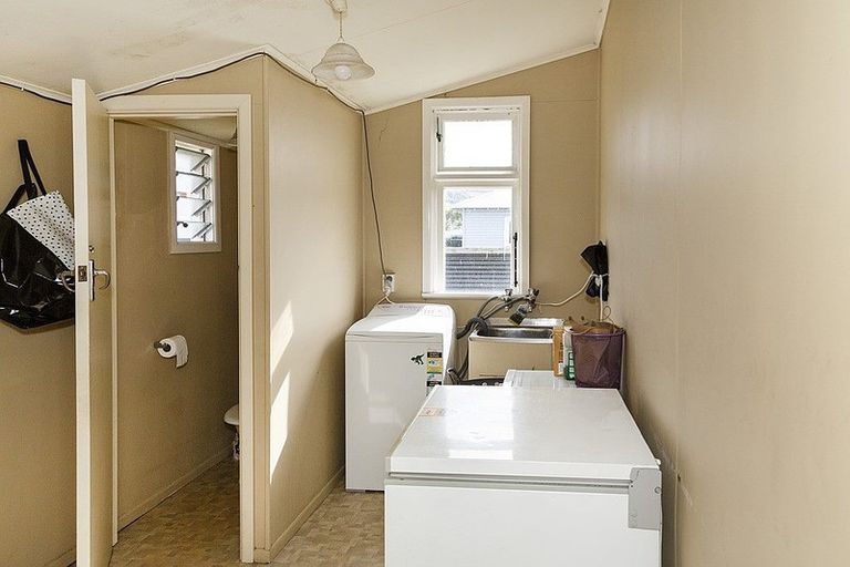 Photo of property in 21 Lynn Street, Oamaru North, Oamaru, 9400