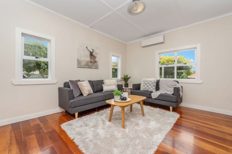 Photo of property in 15 Hinau Street, Maeroa, Hamilton, 3200