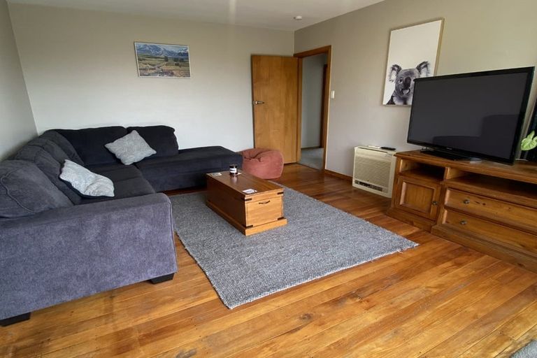 Photo of property in 4 Carbine Place, Sockburn, Christchurch, 8042