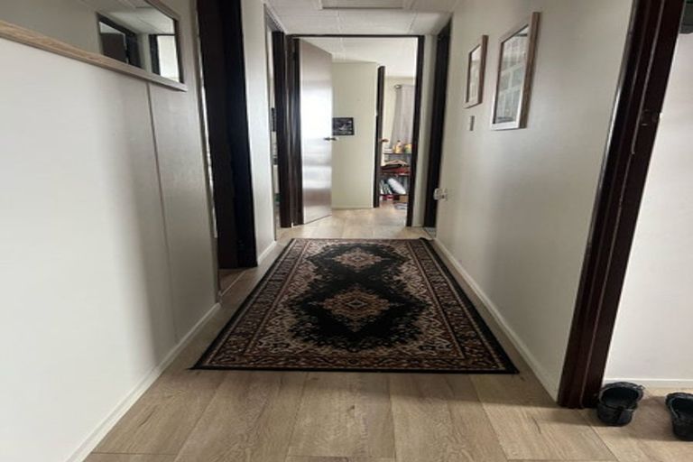 Photo of property in 2/25 Nearco Street, Randwick Park, Auckland, 2105