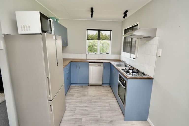 Photo of property in 34 Acacia Street, Kelvin Grove, Palmerston North, 4414