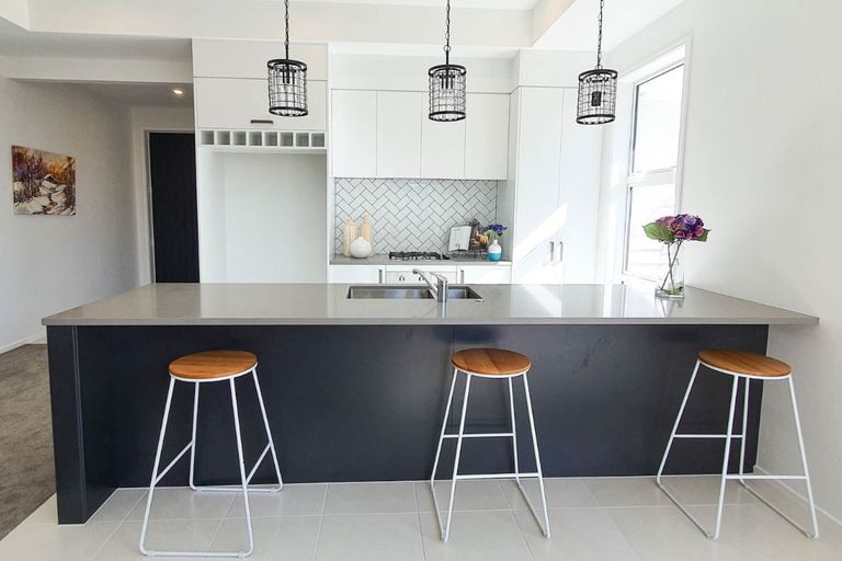 Photo of property in 71 Hayfield Way, Karaka, Papakura, 2113