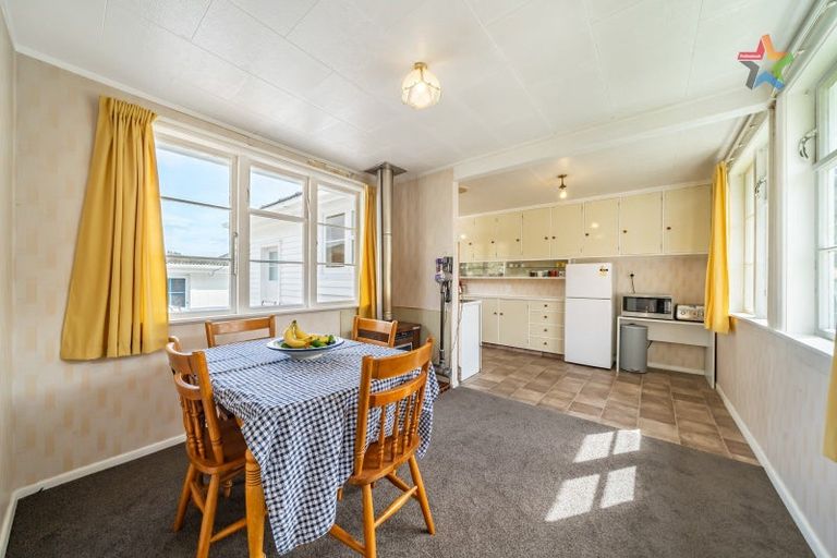 Photo of property in 30 Fleet Street, Naenae, Lower Hutt, 5011