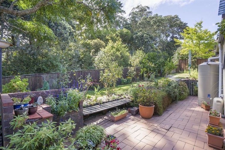 Photo of property in 18 Janome Place, Bucklands Beach, Auckland, 2014