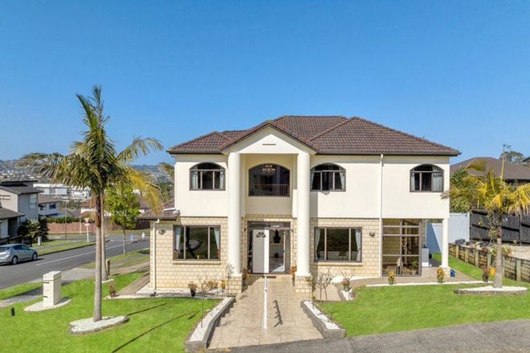 Photo of property in 26 Chateau Rise, Flat Bush, Auckland, 2016