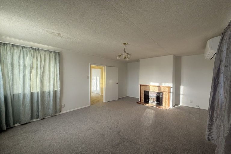 Photo of property in 2 Old Wairoa Road, Papakura, 2110